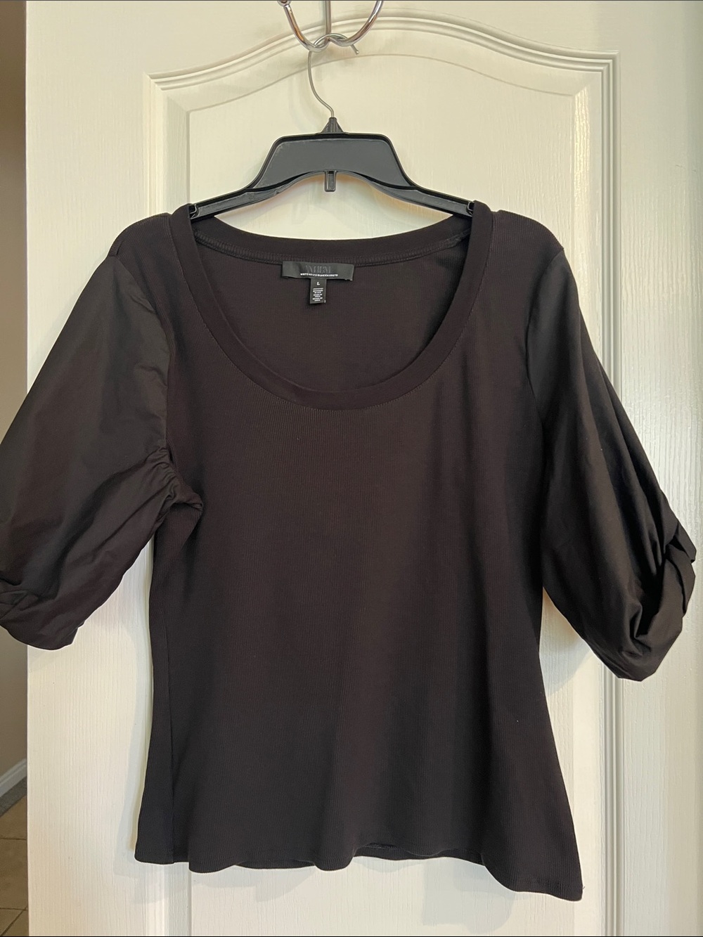 WHBM shirt cotton tulip sleeves